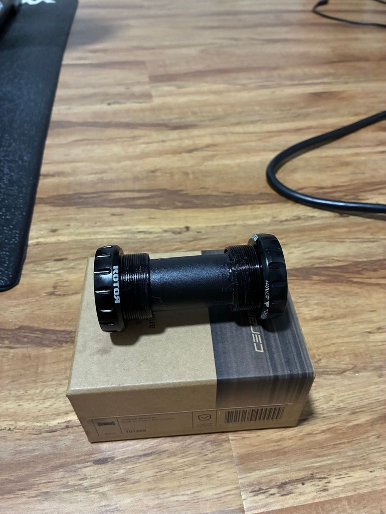 Used Rotor Ceramic BSA Shimano Bottom Bracket bike — image 2 of 12