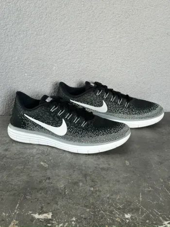 Used Nike Free RN Distance Running Shoes
