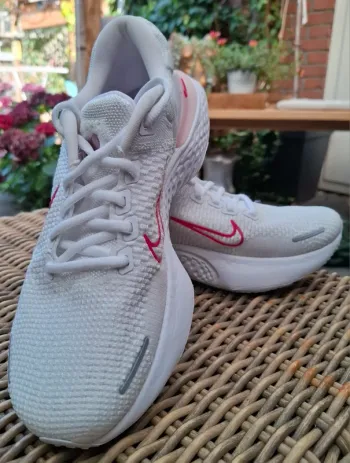 Used Nike ZoomX Invincible Run Flyknit 2 Running Shoes