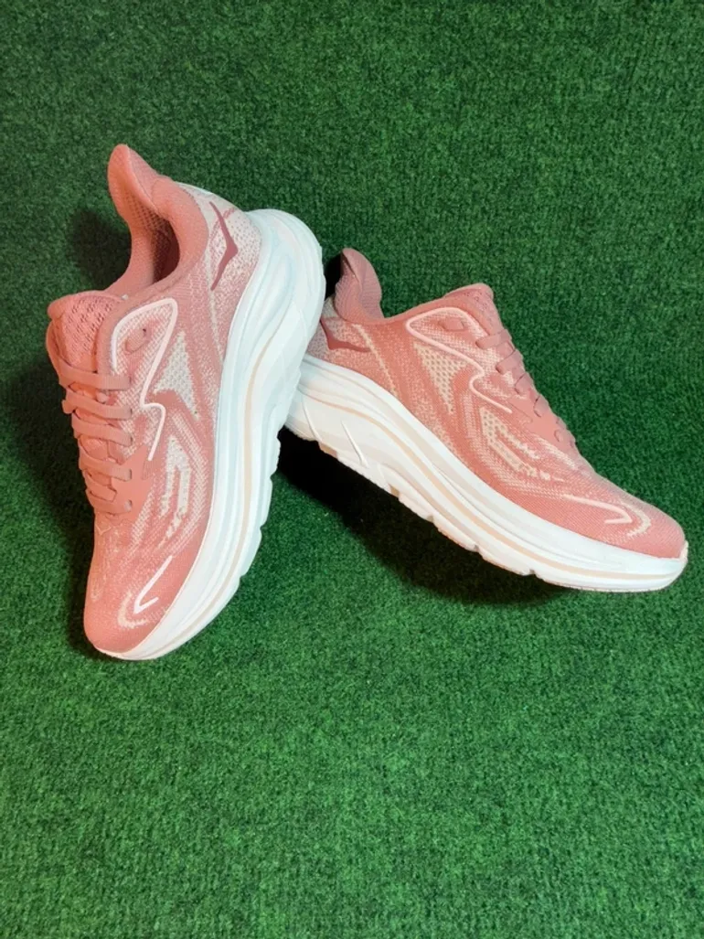 Used Hoka Clifton 10 bike — image 5 of 15