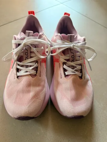 Gebrauchtes Asics Novablast 5 bike — Bild 3 von 5