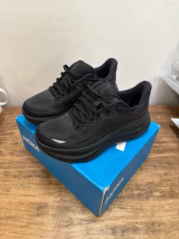 Hoka Bondi 8 bike d'occasion — image 3 sur 14