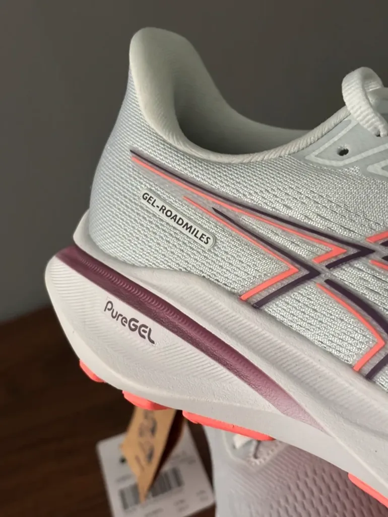 Used Asics Gel Roadmiles 3 bike — image 5 of 5