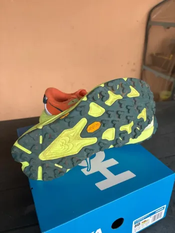 Used Hoka Speedgoat 7 bike — image 3 of 6