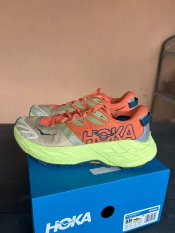 Used Hoka Speedgoat 7 bike — image 4 of 6