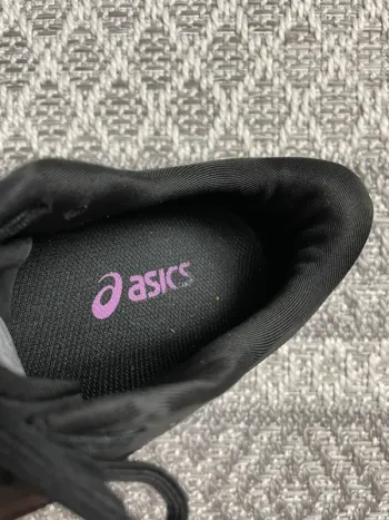 Used Asics Novablast bike — image 9 of 9