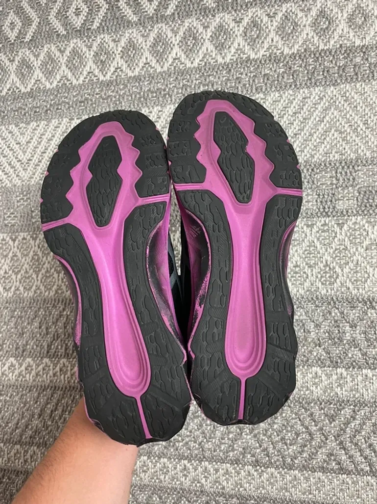 Used Asics Novablast bike — image 7 of 9