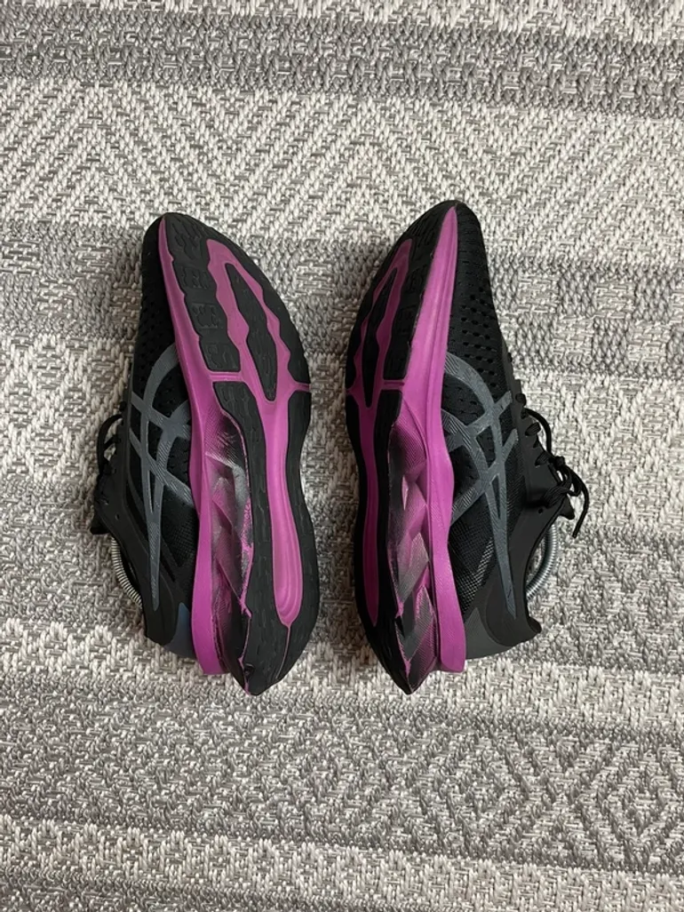 Used Asics Novablast bike — image 6 of 9