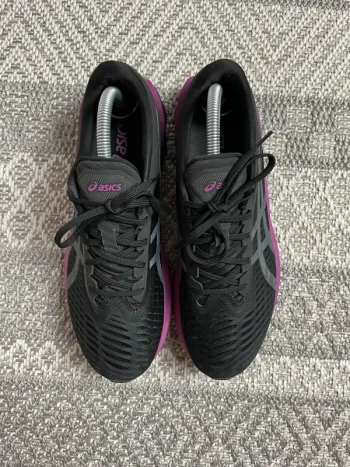 Used Asics Novablast bike — image 4 of 9