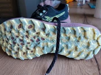 Used Asics Trail- oder Wanderschuhe bike — image 3 of 5