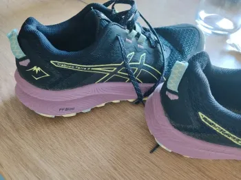 Used Asics Trail- oder Wanderschuhe bike — image 2 of 5