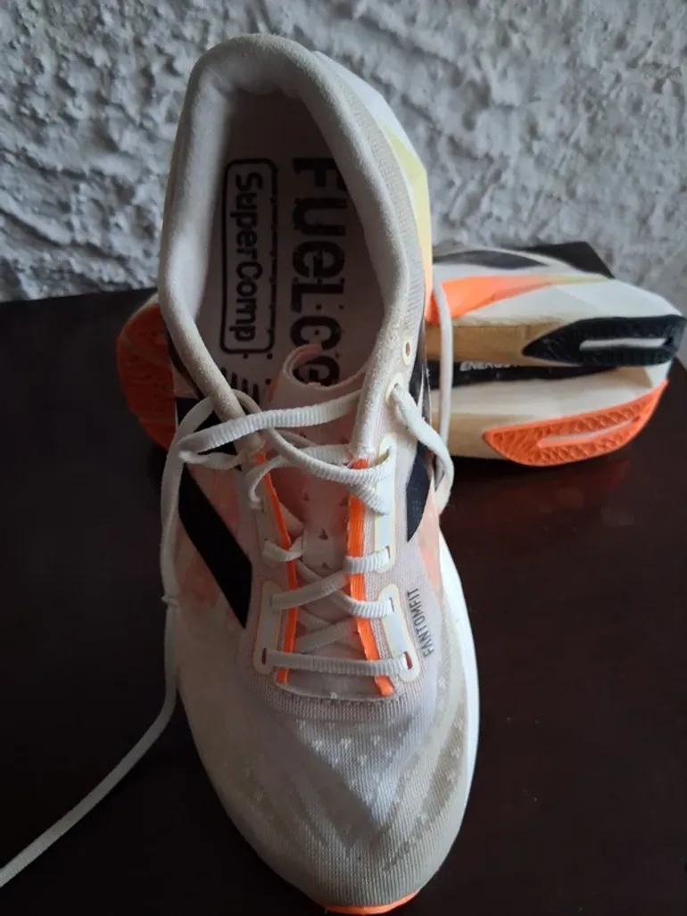 Used New Balance SuperComp Elite bike — image 7 of 9