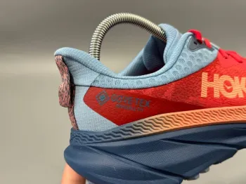 Hoka Challenger ATR 7 GTX bike usato — immagine 7 di 11