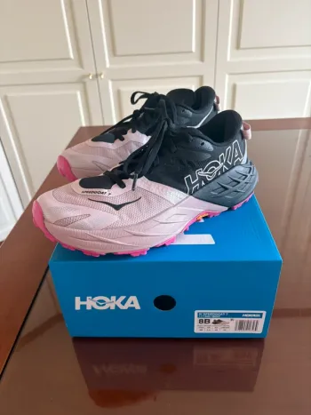Used Hoka Speedgoat 7 Running Shoes