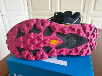 Used Hoka Speedgoat 7 bike — image 3 of 8