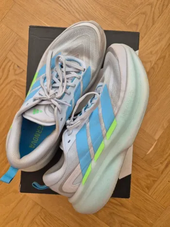 Used Supernova Glide W Running Shoes