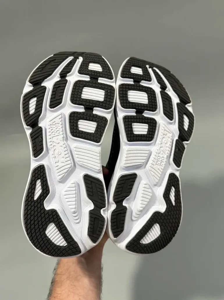 Used Hoka Bondi 7 Wide bike — image 7 of 11