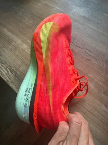 Used Nike Vaporfly 4 bike — image 5 of 9