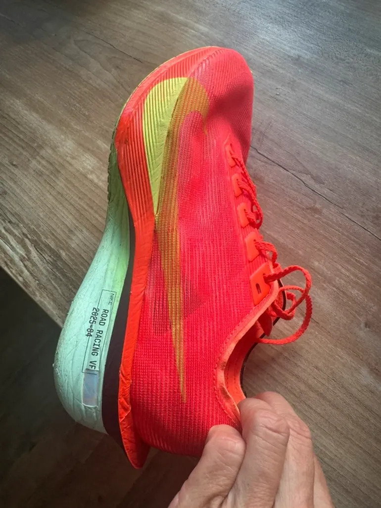 Used Nike Vaporfly 4 bike — image 5 of 9