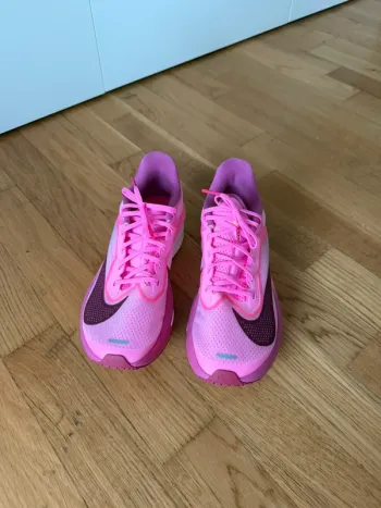 Käytetty Nike Zoom Fly 6 bike — kuva 3 / 7