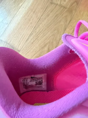 Käytetty Nike Zoom Fly 6 bike — kuva 7 / 7