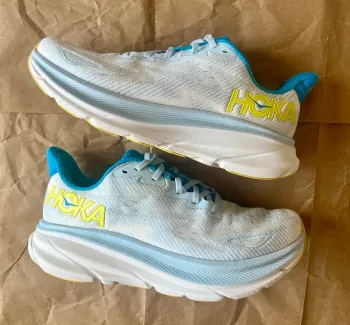 Hoka Clifton 9 bike d'occasion — image 3 sur 11