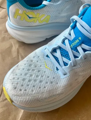 Hoka Clifton 9 bike d'occasion — image 2 sur 11