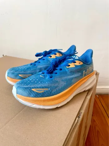 Hoka Clifton 9 Running Shoes d'occasion