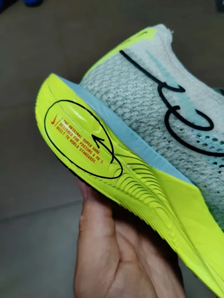 Käytetty Nike ZoomX Vaporfly 3 bike — kuva 4 / 11