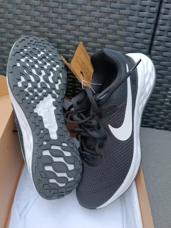 Brugt Nike Revolution 6 Running Shoes