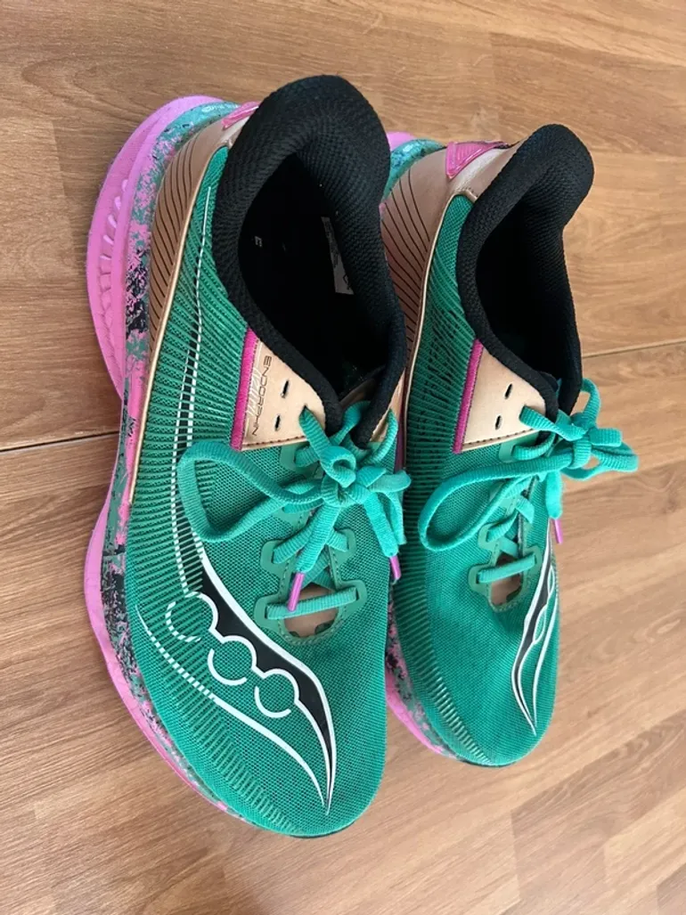 Saucony Endorphin Azura bike d'occasion — image 2 sur 4