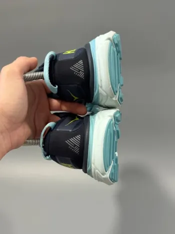 Hoka Stinson ATR 6 bike d'occasion — image 7 sur 12