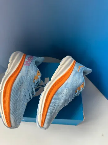 Używany Hoka Shoes bike — zdjęcie 3 z 4