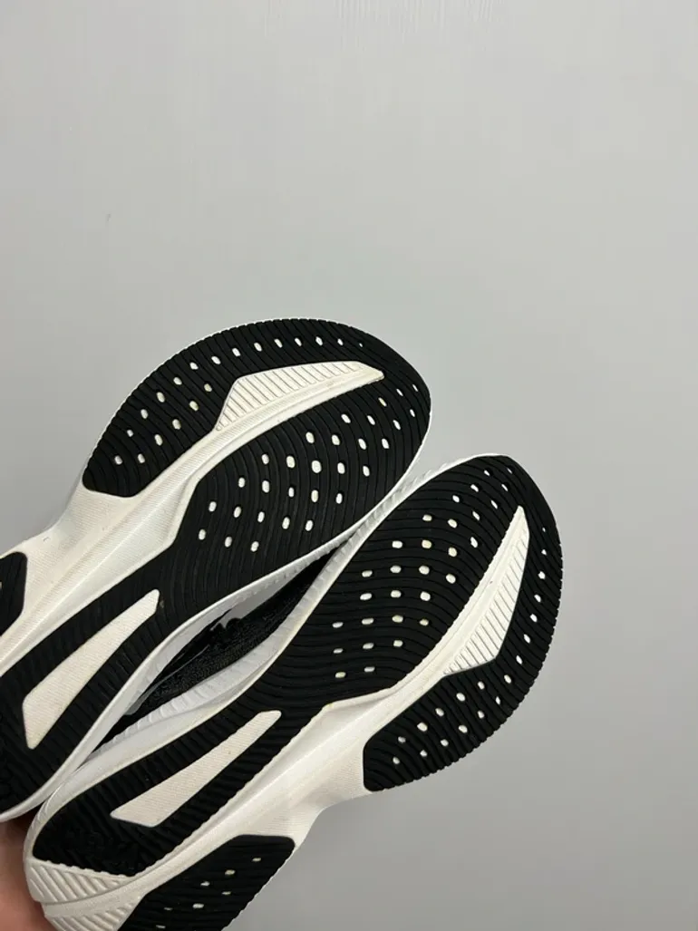 Gebrauchtes Hoka Mach 6 bike — Bild 5 von 10