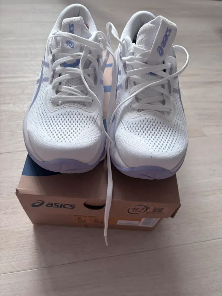 Used Asics GEL-Cumulus 28 bike — image 2 of 8