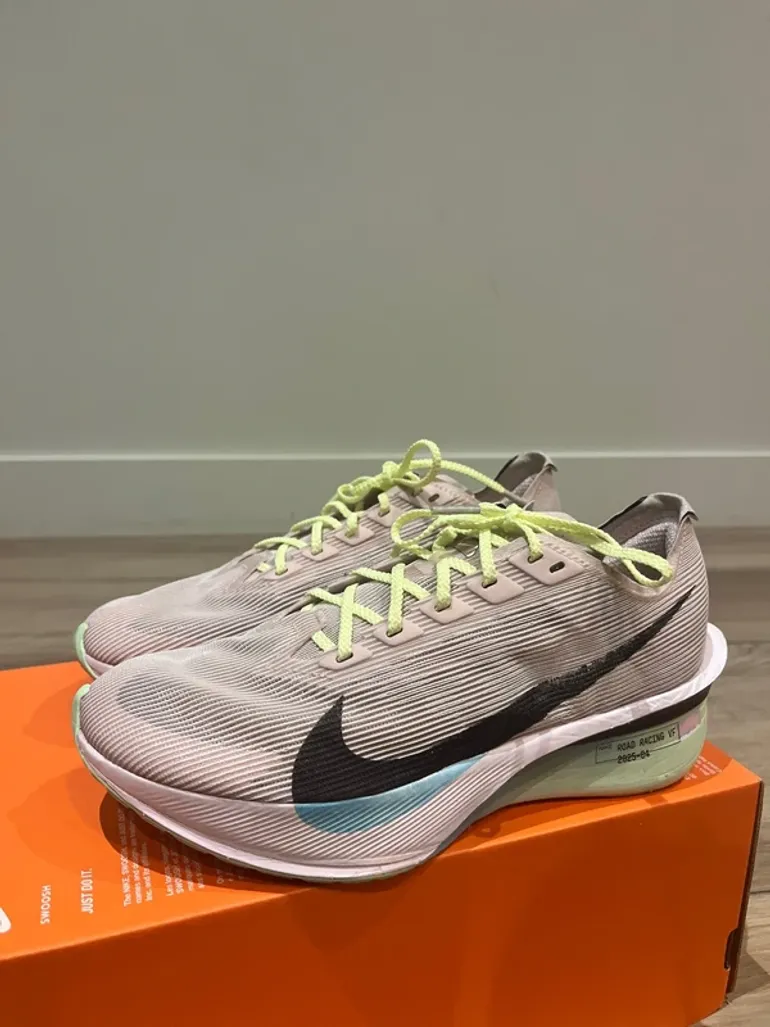 Käytetty Nike ZoomX Vaporfly Next%4 bike — kuva 6 / 6