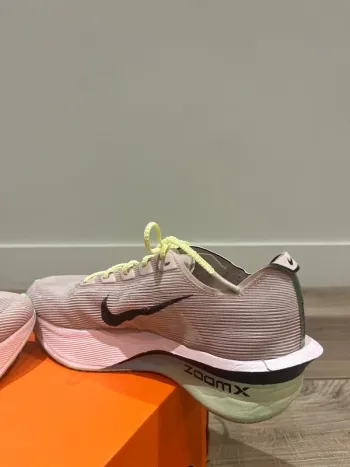 Käytetty Nike ZoomX Vaporfly Next%4 bike — kuva 4 / 6