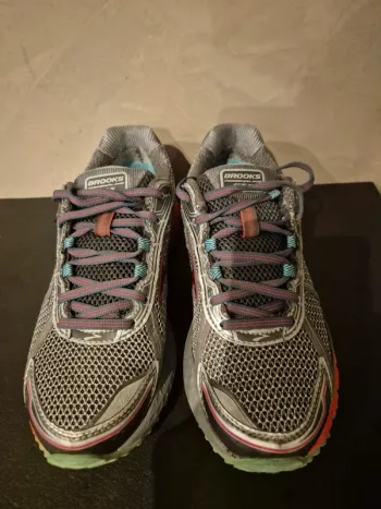 Used Brooks GTX bike — image 10 of 13
