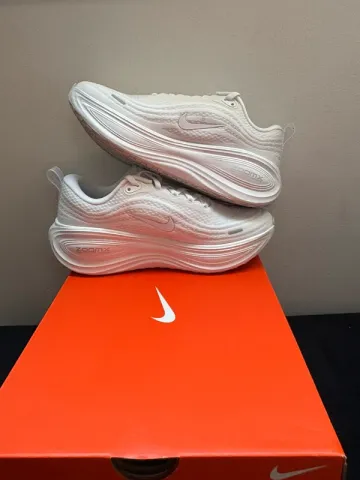 Used White ZoomX Vomero Plus Running Shoes
