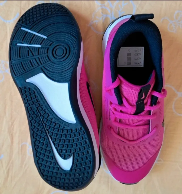Used Nike Omni Multi-Court GS bike — image 4 of 7