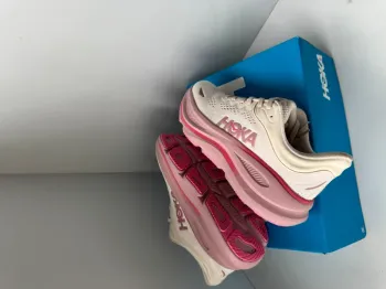 Hoka Shoes size 36 bike d'occasion — image 5 sur 5