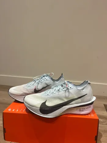 Nike ZoomX Vaporfly Next% 4 Running Shoes usato