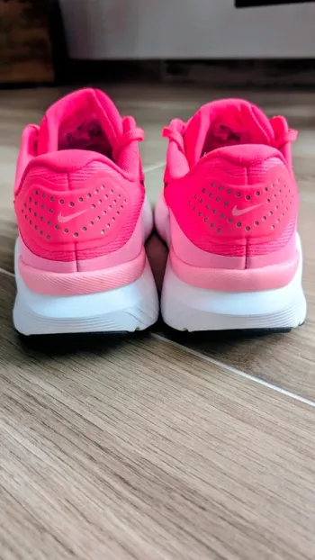 Použité Rose Nike Running Shoes 2026 bike — obrázek 11 z 12