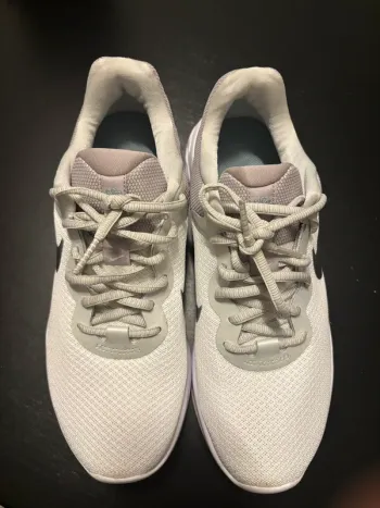 Used Nike Revolution 6 Running Shoes