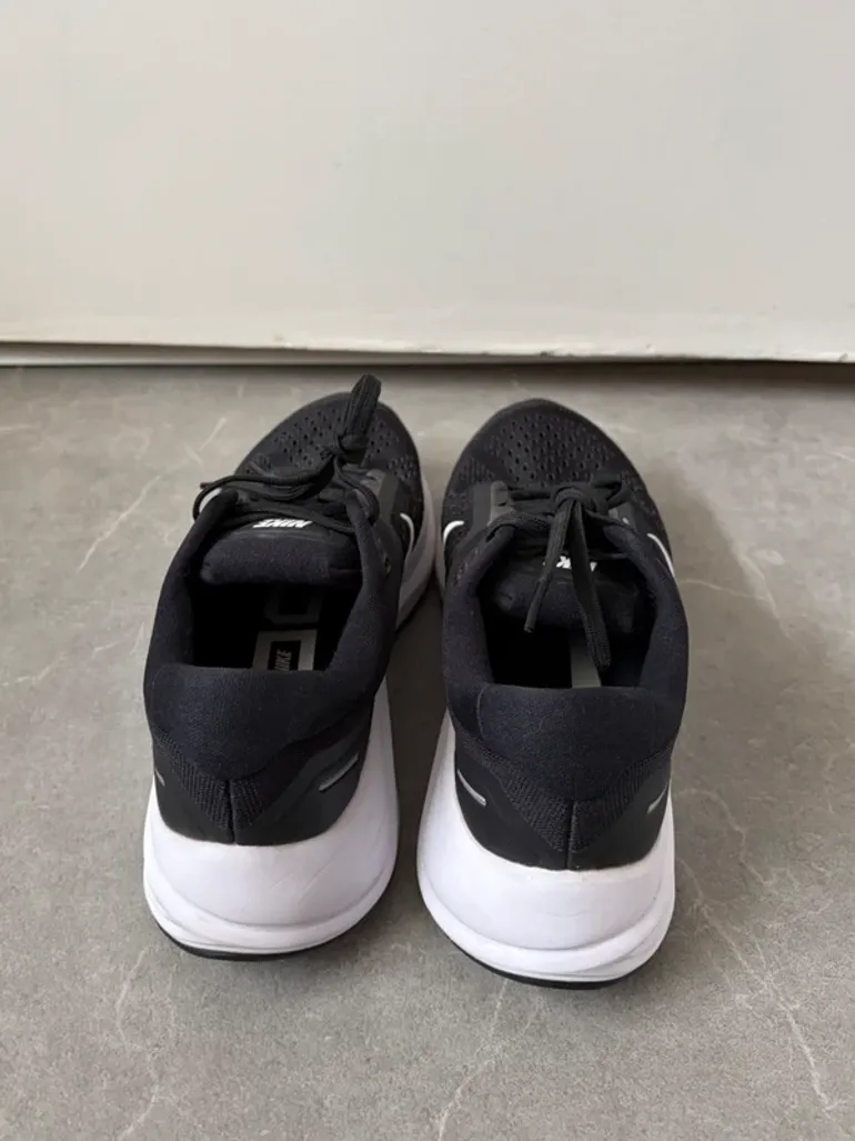 Käytetty White Nike Performance bike — kuva 5 / 7
