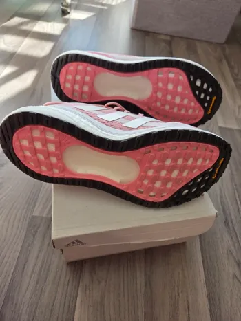 Adidas Running Shoes bike d'occasion — image 6 sur 10