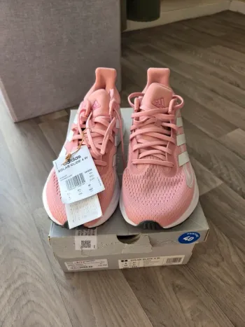 Adidas Running Shoes bike d'occasion — image 2 sur 10