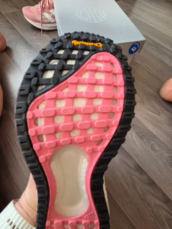Adidas Running Shoes bike d'occasion — image 10 sur 10