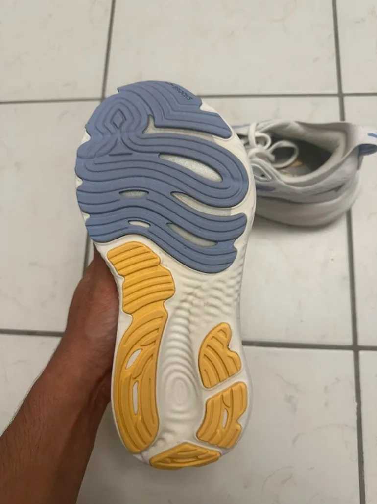 Used Brooks Glycerin bike — image 3 of 9