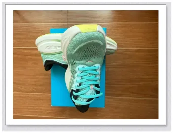 Używany Hoka Shoes Size 40 bike — zdjęcie 2 z 6